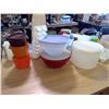 Image 5 : LARGE LOT OF TUPPERWARE