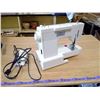 Image 3 : WHITE SEWING MACHINE AND CASE