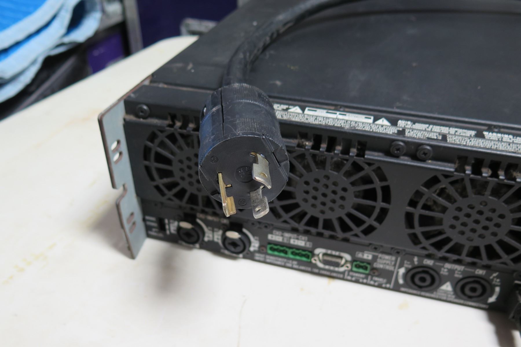 QSC Powerlight 6.0 PFC 6000 Watt Power Factor Corrected Professional ...