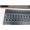 Image 7 : Yamaha 01/V 96i Digital Mixing Console Desk & Hard Case