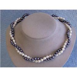8379 Fresh Water Pearl (Gray and White colors) Necklace