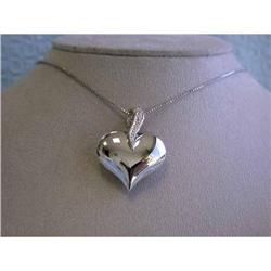 8513 14k White Gold Necklace with Heart Pendant