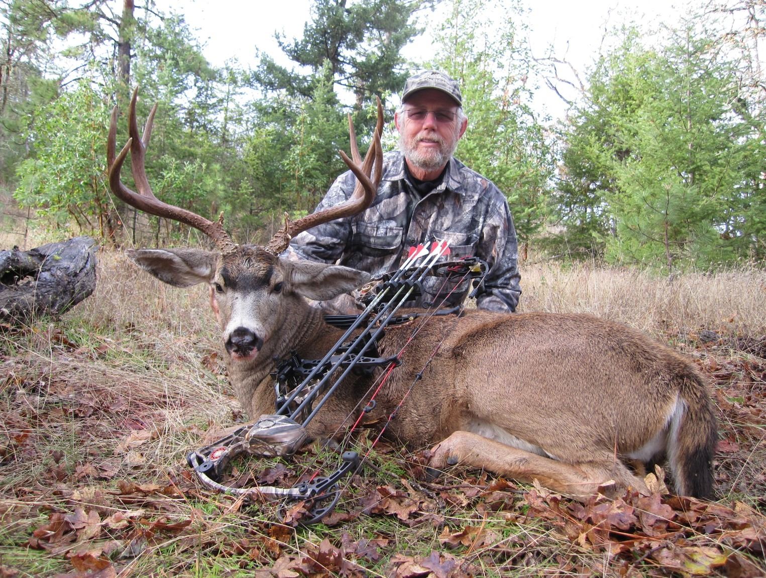 5 Day Oregon Fully Guided Hunt For Columbia Blacktail Deer For One Hunter 5 Day Oregon Fully Guided Hunt For Columbia Blacktail Deer For One Hunter