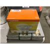 Image 1 : Sylvania Flood Lights and Short Neck Bulbs Lot of 4