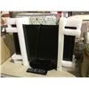 Image 1 : Insignia 24" LCD TV 1080p 60Hz