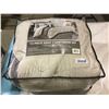 Image 1 : Carter 12-Piece King Size Comforter Set