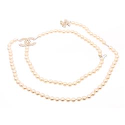 Chanel CC Pearl Necklace Belt