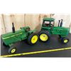 Image 2 : JOHN DEERE 4440 & 4030 DIE CAST TRACTOR - ERTL