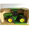 Image 1 : JOHN DEERE 8760 DIE-CAST TRACTOR