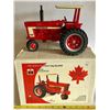 Image 1 : IH FARMALL 966 DIE-CAST TRACTOR