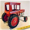 Image 2 : MASSEY - FERGUSON DIESEL 1080 DIE CAST TRACTOR