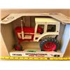 Image 1 : INTERNATIONAL 1468 DIE-CAST TRACTOR - ERTL