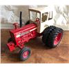 Image 3 : CASE IH FLAG & INTERNATIONAL TURBO 1256 DIE-CAST TRACTOR