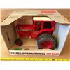 Image 1 : INTERNATIONAL 1566 DIE CAST TRACTOR - ERTL