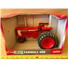 Image 1 : CASE IH FARMALL 806 DIE-CAST TRACTOR