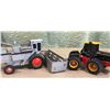 Image 2 : GLEANER L2 COMBINE & VERSATILE 836 TRACTOR