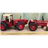 Image 2 : 2 X INTERNATIONAL DIE-CAST TRACTORS