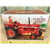 Image 1 : INTERNATIONAL 826 DIE-CAST TRACTOR