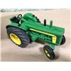 Image 2 : JOHN DEERE 820 DIE-CAST TRACTOR