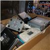 Image 2 : TRAY OF WIRELESS ROUTERS AND CAR AUDIO DECK