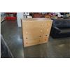 Image 2 : 8 DRAWER MAPLE DRESSER