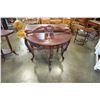 Image 8 : REPRODUCTION MAHOGANY CARVED HALL TABLE W/ GALLERY
