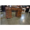 Image 2 : DOUBLE PEDESTAL MAPLE DESK