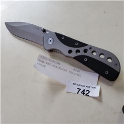 NEW 440 STAINLESS FOLDING KNIFE