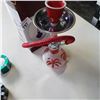 Image 2 : NEW MINI HOOKAH AND 3 3 PIECE GRINDERS