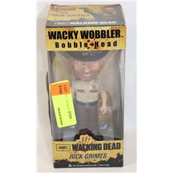 WALKING DEAD BOBBLE HEAD (RICK GRIMES)