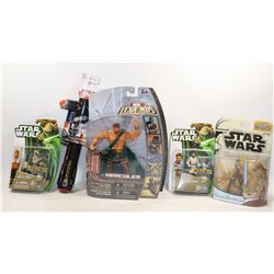 BOX WITH 3 STAR WARS FIGURES MARVEL LEGENDS