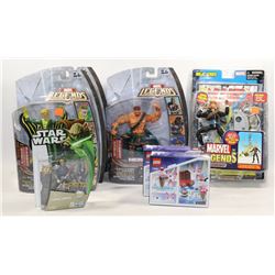 BOX OF MARVEL LEGENDS & STAR WARS FIGURINES +
