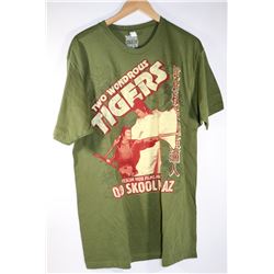WONDEROUS TIGERS MEN'S T-SHIRT SMALL