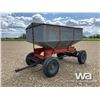 Image 3 : GRAVITY FEED WAGON