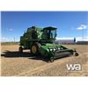 Image 3 : 1985 JOHN DEERE 7720 TITAN II COMBINE