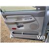 Image 13 : 2005 DODGE LARAMIE RAM 3500 CREW CAB PICKUP