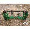 Image 5 : JOHN DEERE Q/C BALE FORK