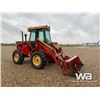 Image 2 : 1983 VERSATILE 160 BI-DIRECTIONAL TRACTOR