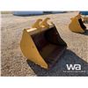 Image 2 : CATERPILLAR 57" CLEAN OUT BUCKET