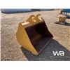 Image 2 : CATERPILLAR 57" CLEAN OUT BUCKET