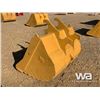 Image 4 : CATERPILLAR 57" CLEAN OUT BUCKET