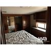 Image 16 : 2015 FOREST RIVER SANIBEL 5TH WHEEL TRAVEL TRAILER