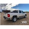 Image 3 : 2013 CHEVROLET SILVERADO 1500 CREW CAB PICKUP