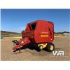 Image 1 : 2001 NEW HOLLAND 688 ROUND BALER
