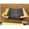 Image 1 : (20) 17.5" X 29.5" DIRT ABSORBENT RUGS