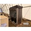 Image 1 : STRONG SPAS 6 PERSON HOT TUB