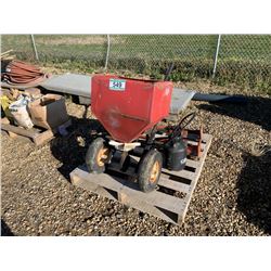 RED LAWN SPREADER,(2) JACKALLS,(2) HAND SPRAYERS