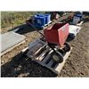 Image 3 : RED LAWN SPREADER,(2) JACKALLS,(2) HAND SPRAYERS