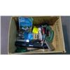 Image 1 : LOT OF HOUSEHOLD (FLASHLIGHTS, CLAMPS, HOLE PUNCH, ETC)