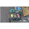 Image 2 : LOT OF HOUSEHOLD (FLASHLIGHTS, CLAMPS, HOLE PUNCH, ETC)